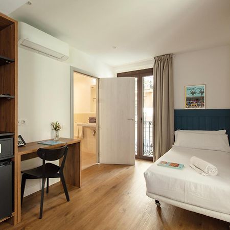 Som Nit Port Vell Hotel Barcelona Bagian luar foto