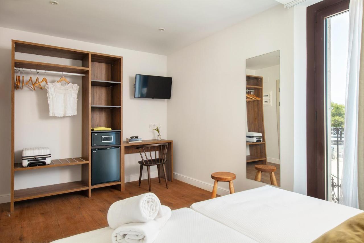 Som Nit Port Vell Hotel Barcelona Bagian luar foto