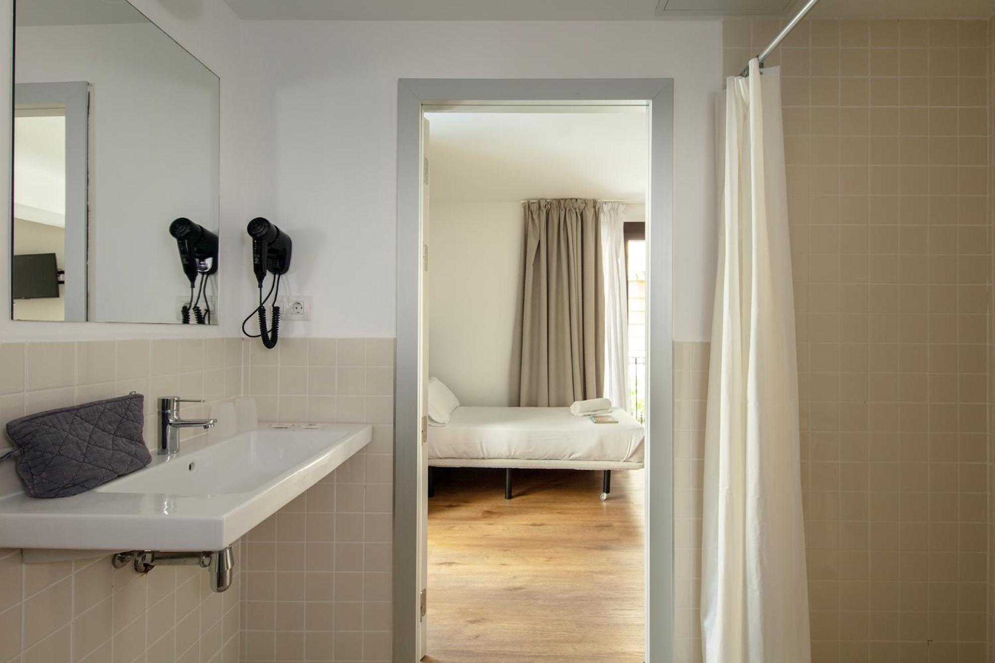 Som Nit Port Vell Hotel Barcelona Bagian luar foto